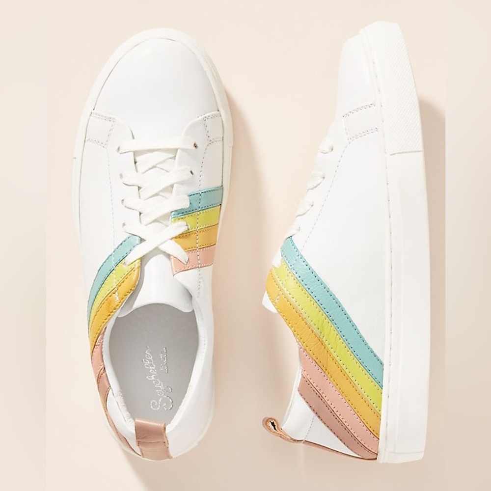 Seychelles Anthropologie rainbow white Stand Out Sneaker
Size US 8.5 / EU 39.5